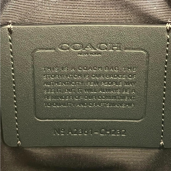 CH232 - Coach Sullivan Pack with Trompe L’oeil Print - Picture 9 of 12